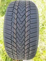TOP TERMÉK! 155/70R13 (75T) ILINK SNOWGRIPPER I Téli Gumi személy. TOP TERMÉK! 155/70R13 (75T) ILINK SNOWGRIPPER I Téli Gumi személy.